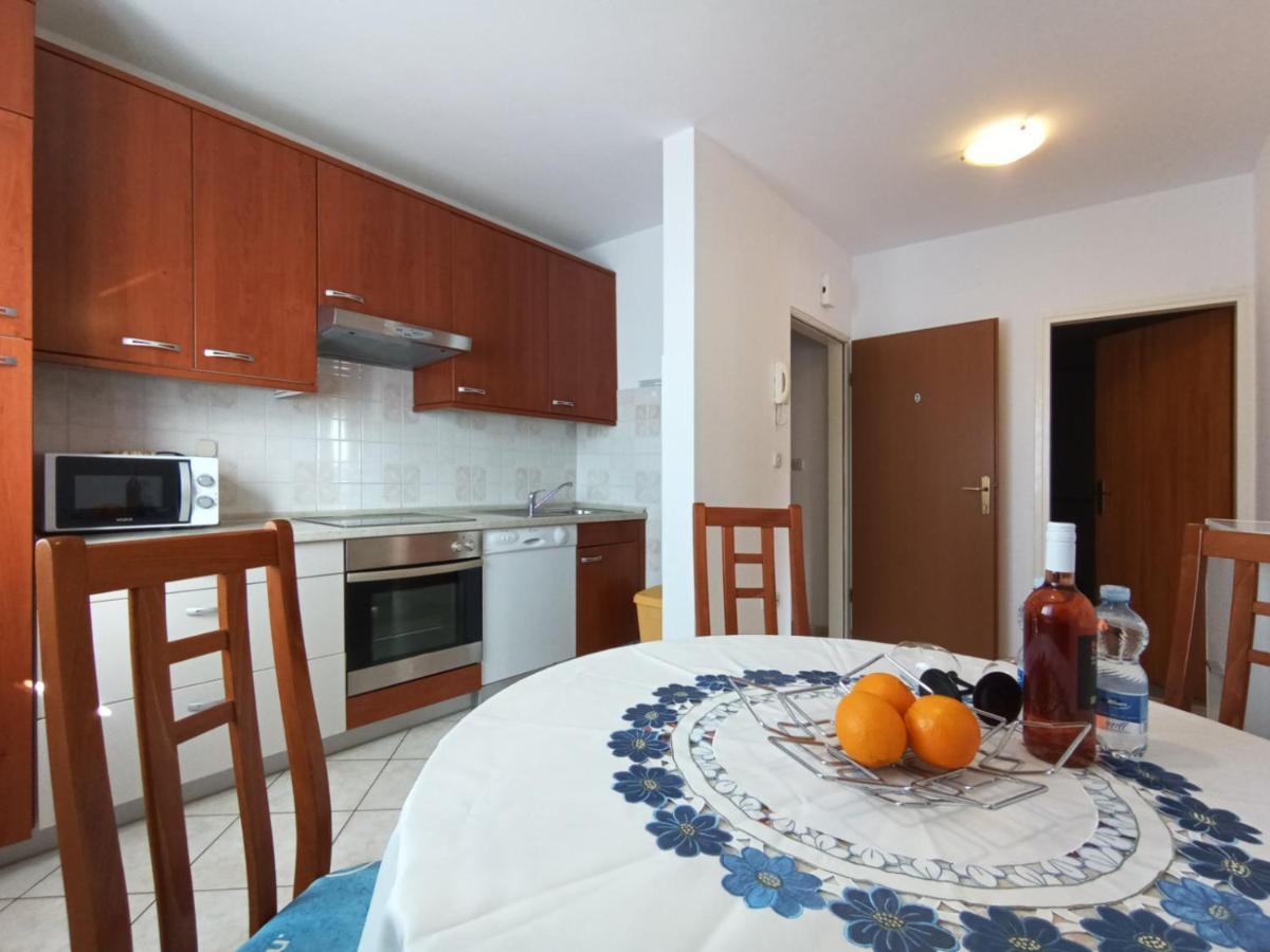 Apartments Jelovac Poreč Exteriör bild