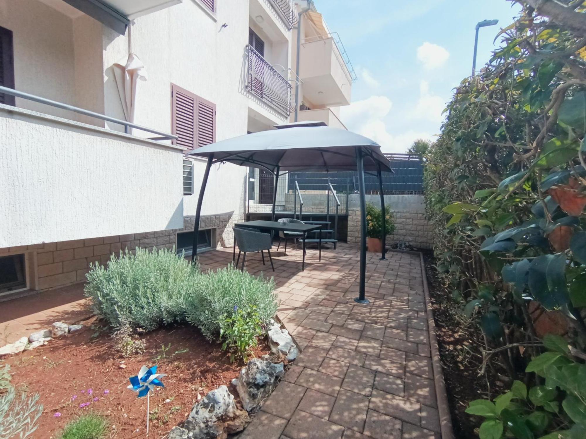 Apartments Jelovac Poreč Exteriör bild